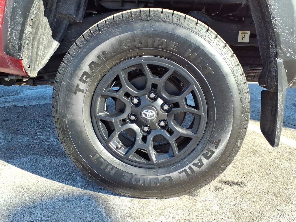 Certified 2019 Toyota Tacoma SR w/ SX Package image 11