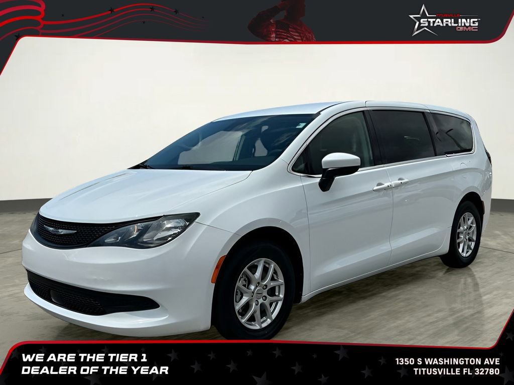 Used 2023 Chrysler Voyager LX FWD image 1