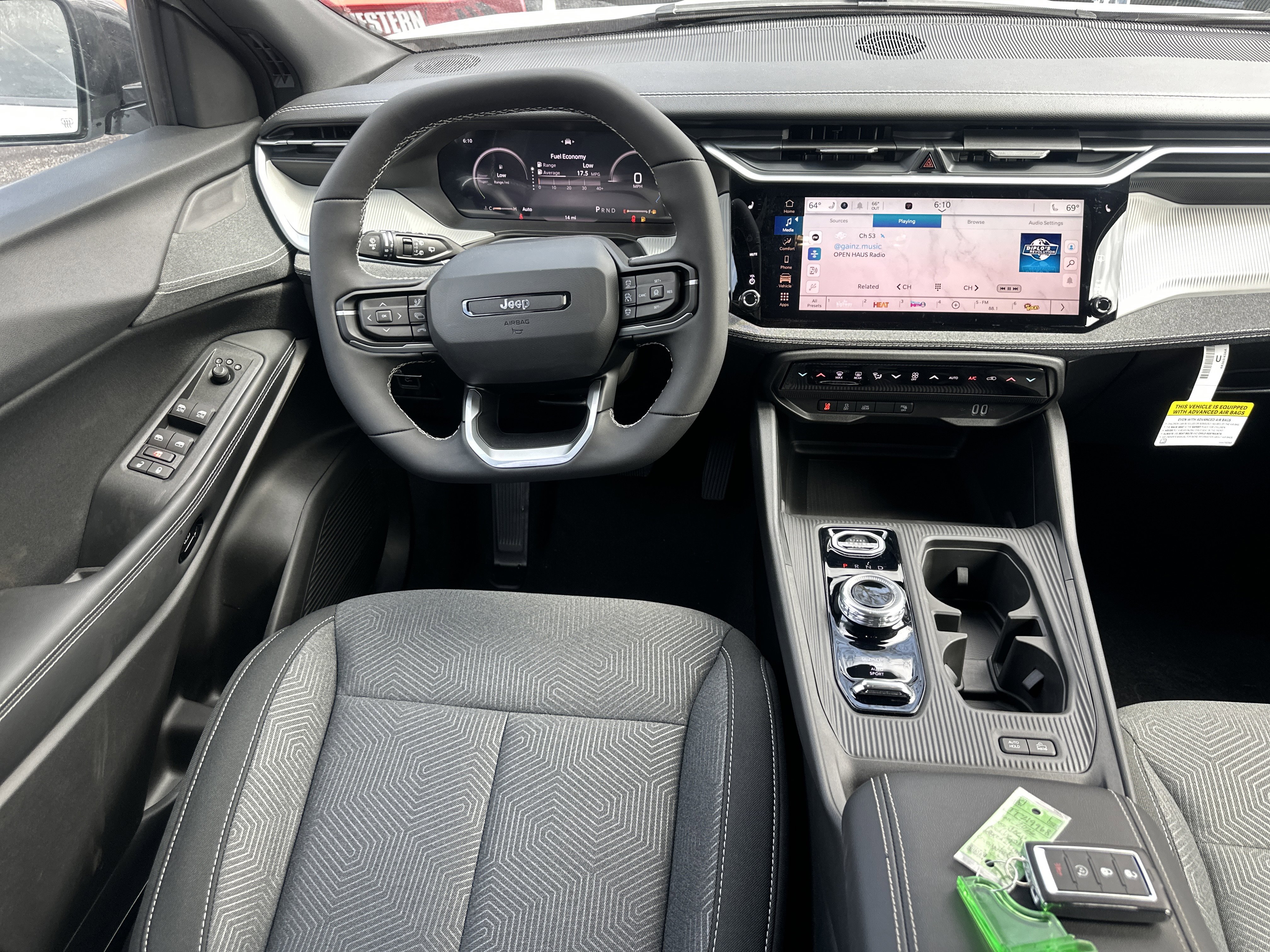 New 2026 Jeep Cherokee Laredo image 33