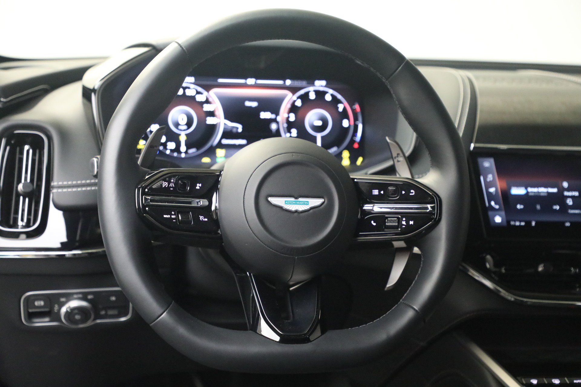 Used 2026 Aston Martin DBX 707 AWD/4WD image 21