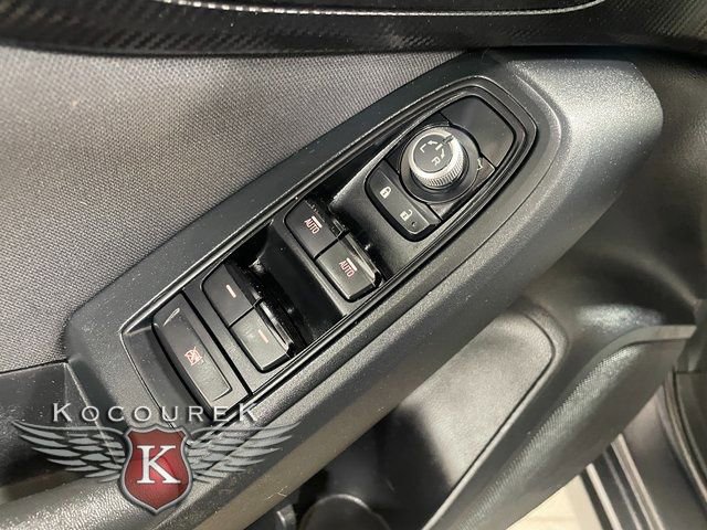 Used 2023 Subaru Crosstrek 2.0i Premium image 19