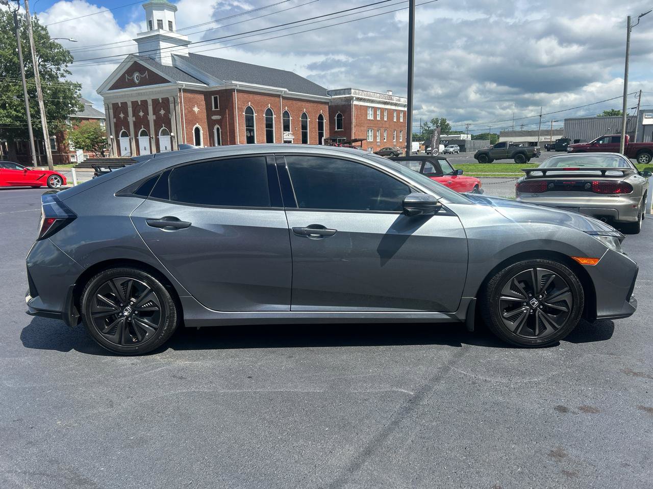 Used 2019 Honda Civic EX image 4