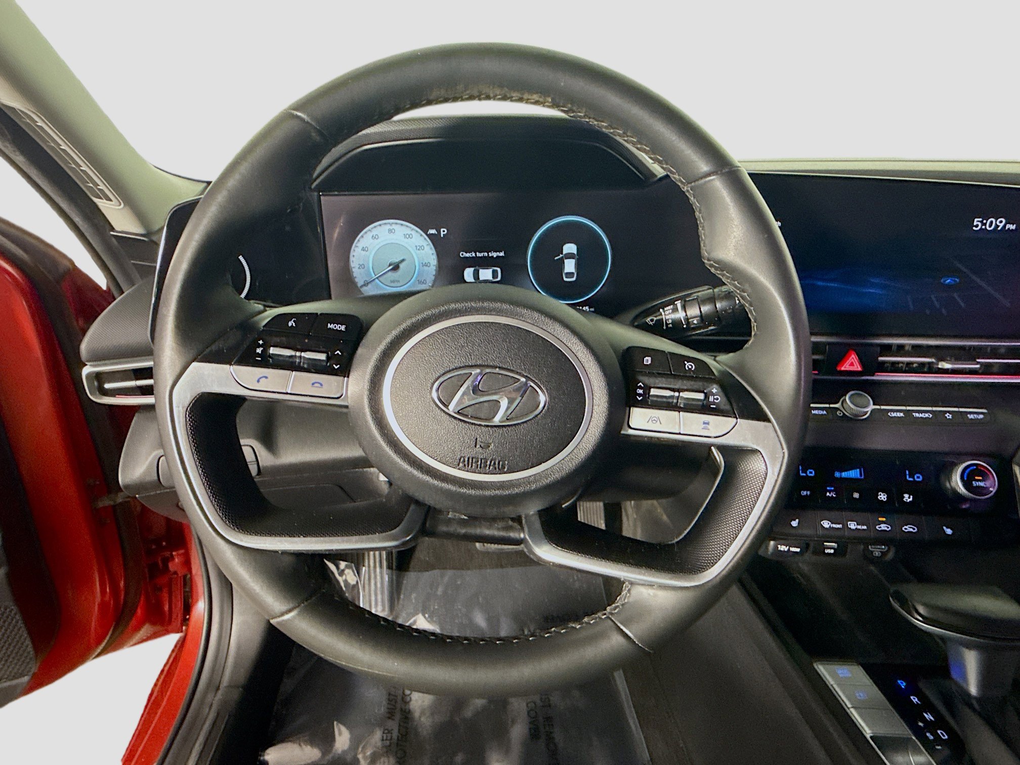 Used 2021 Hyundai Elantra Limited image 13