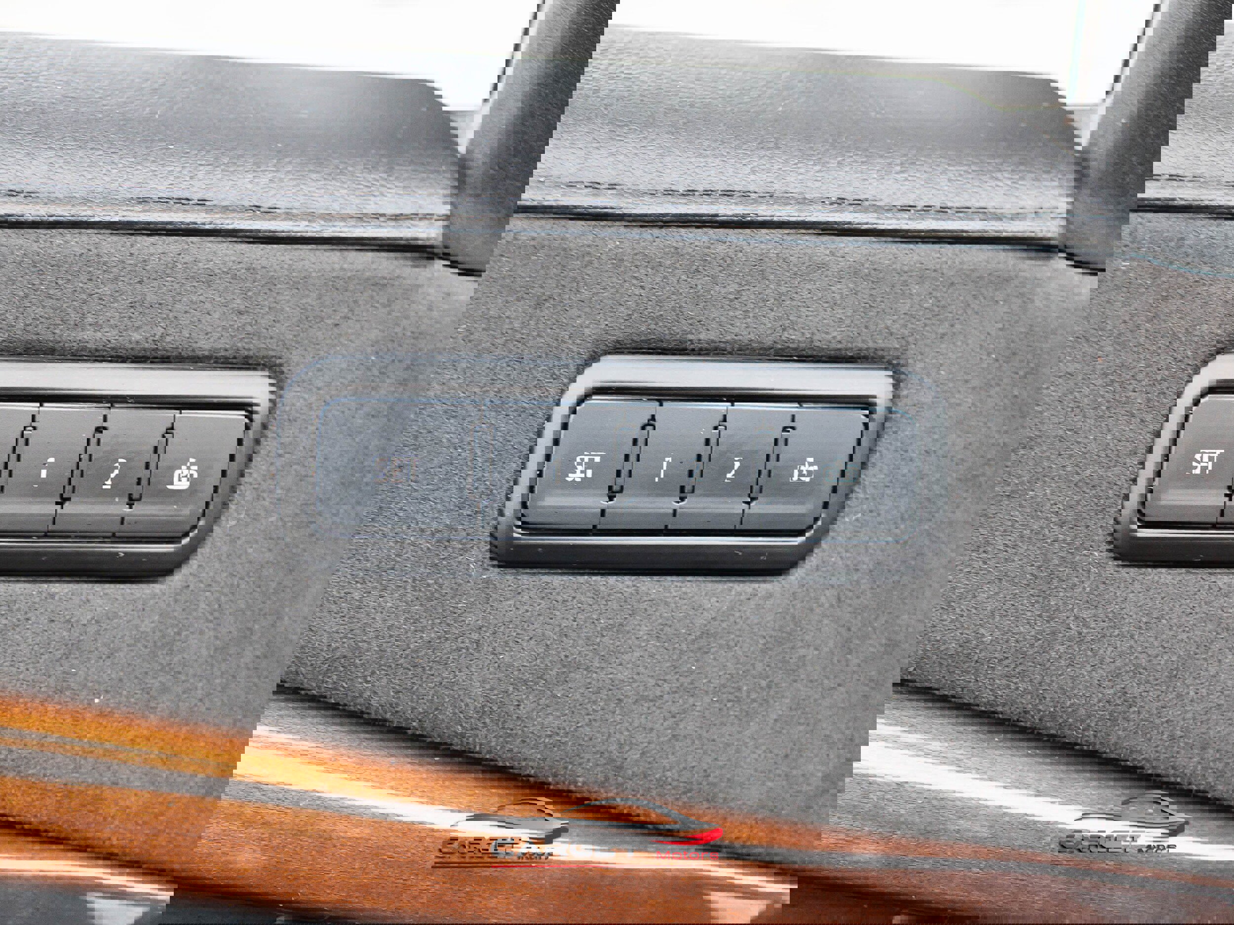 Used 2020 Cadillac Escalade Premium Luxury image 41