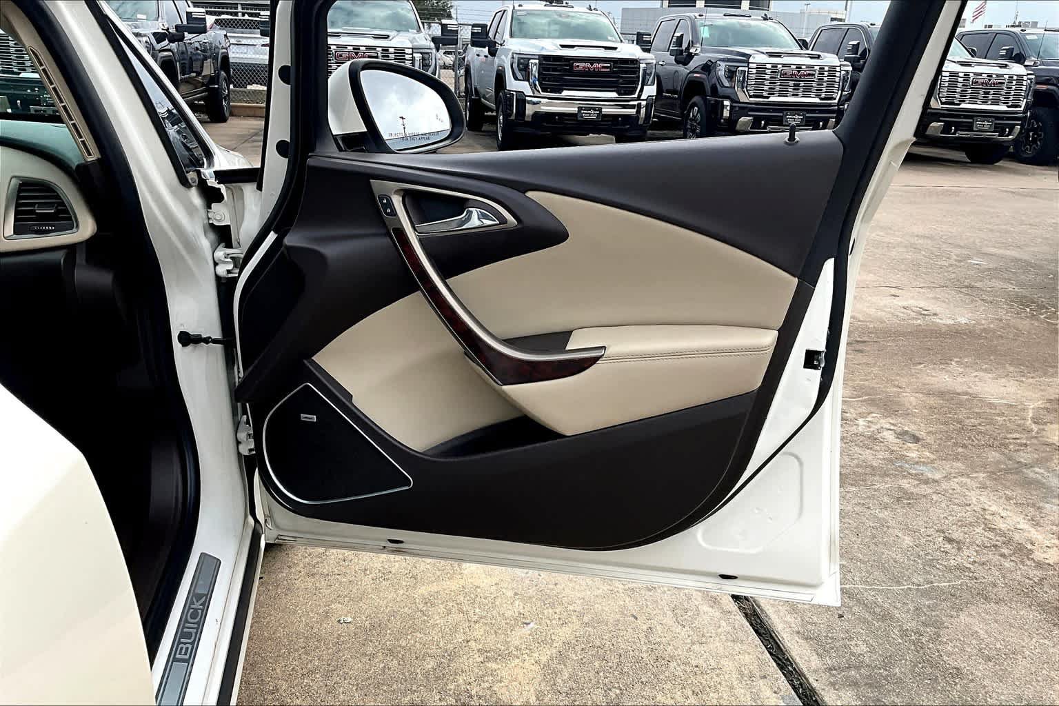 Used 2015 Buick Verano Leather w/ Experience Buick Package FWD image 23