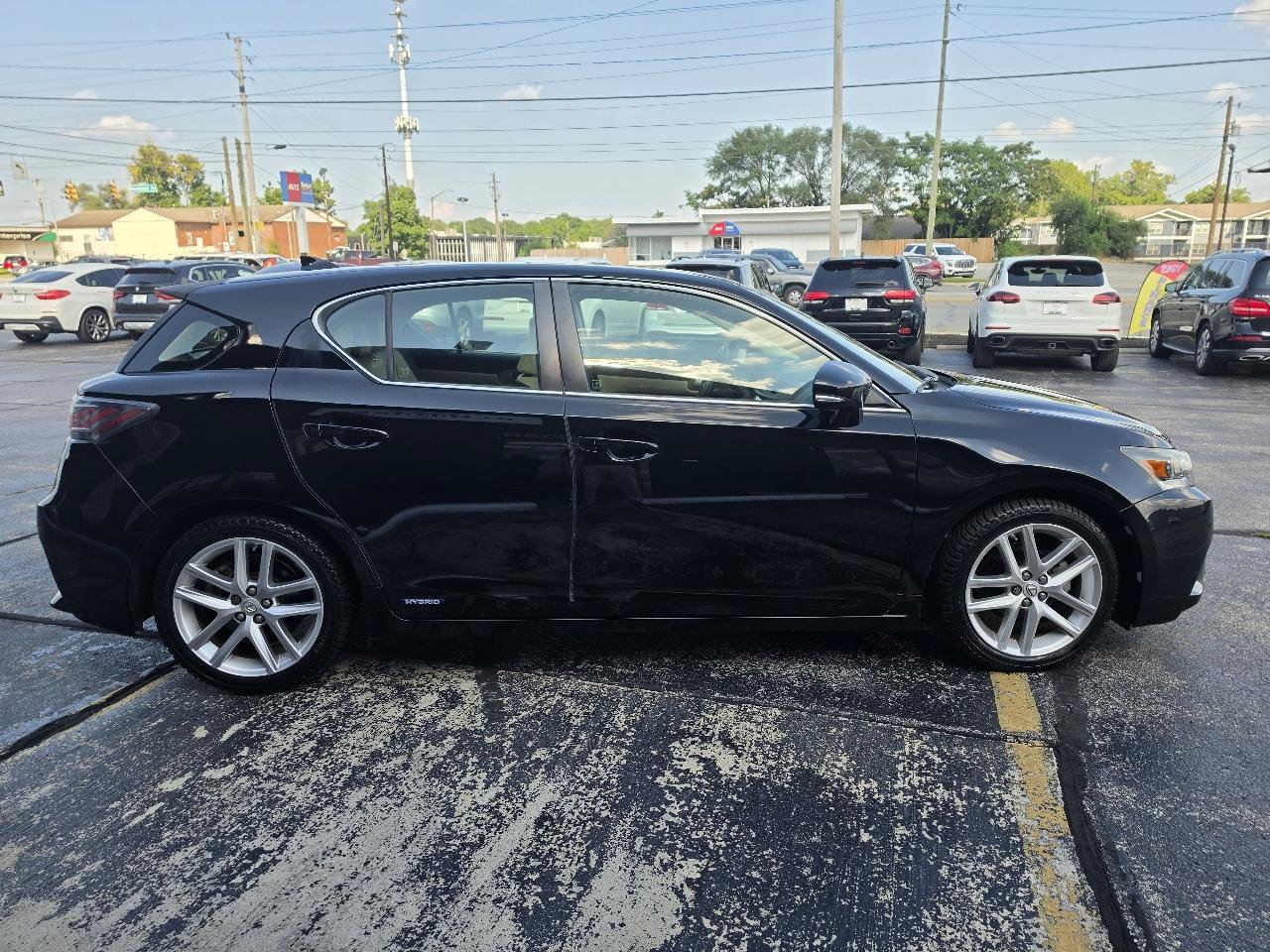 Used 2014 Lexus CT 200h FWD image 4