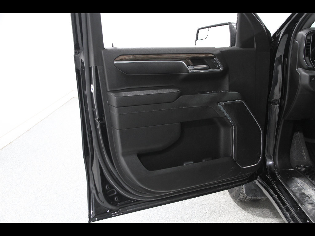 Certified 2023 Chevrolet Silverado 1500 LT AWD/4WD image 4