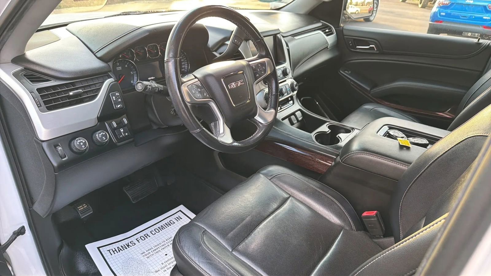 Used 2018 GMC Yukon SLT w/ Premium Edition image 9