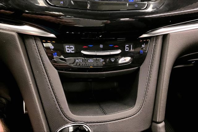 Used 2023 Cadillac XT6 Sport w/ Technology Package AWD/4WD image 31