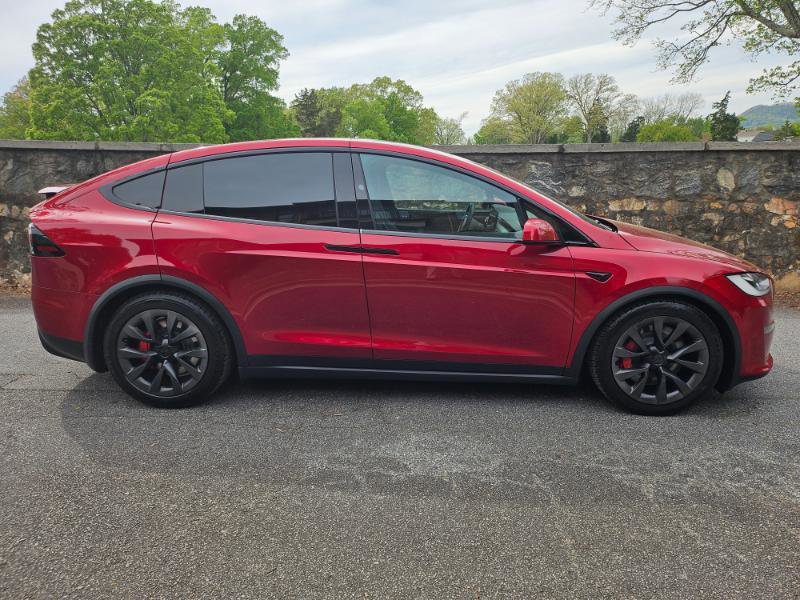 Used 2023 Tesla Model X Plaid image 10