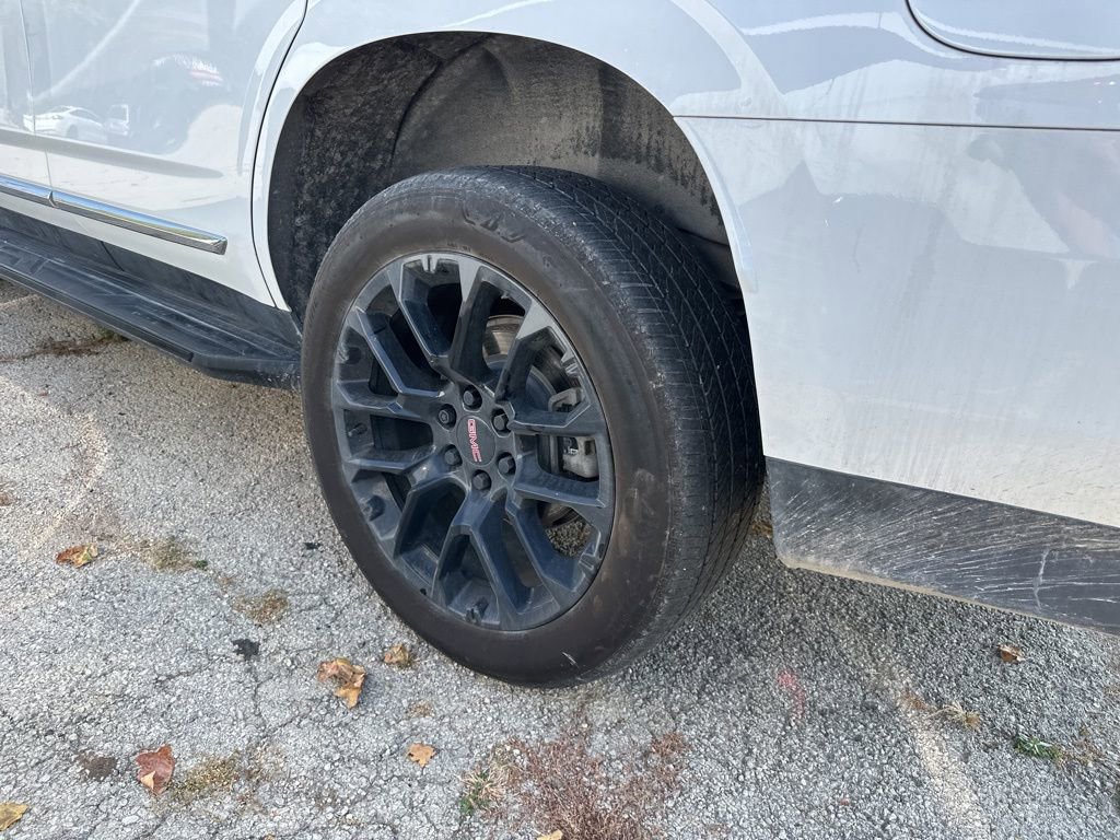 Used 2023 GMC Yukon SLT image 14