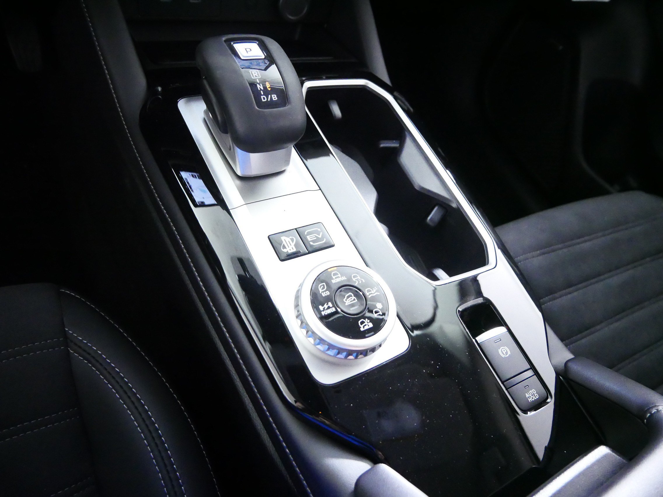 New 2026 Mitsubishi Outlander SE AWD/4WD image 6
