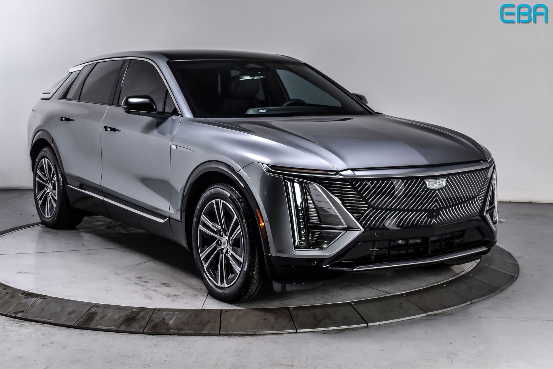 Used 2024 Cadillac Lyriq Luxury w/ LPO, Floor Liner Package AWD/4WD image 1