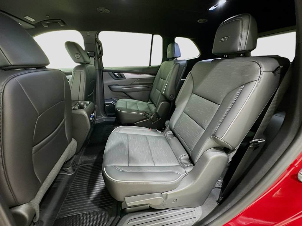 Used 2026 Buick Enclave Sport Touring w/ Power Package FWD image 25