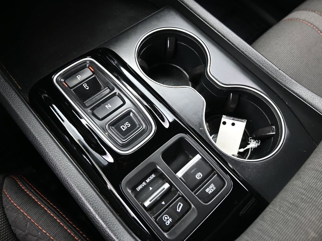 Used 2023 Honda Pilot Sport image 28