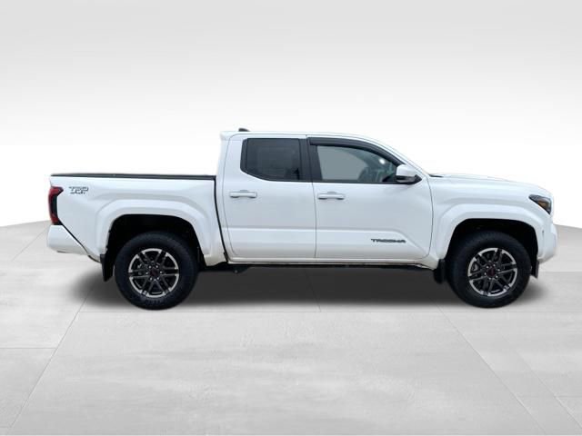 Certified 2025 Toyota Tacoma TRD Sport video 2