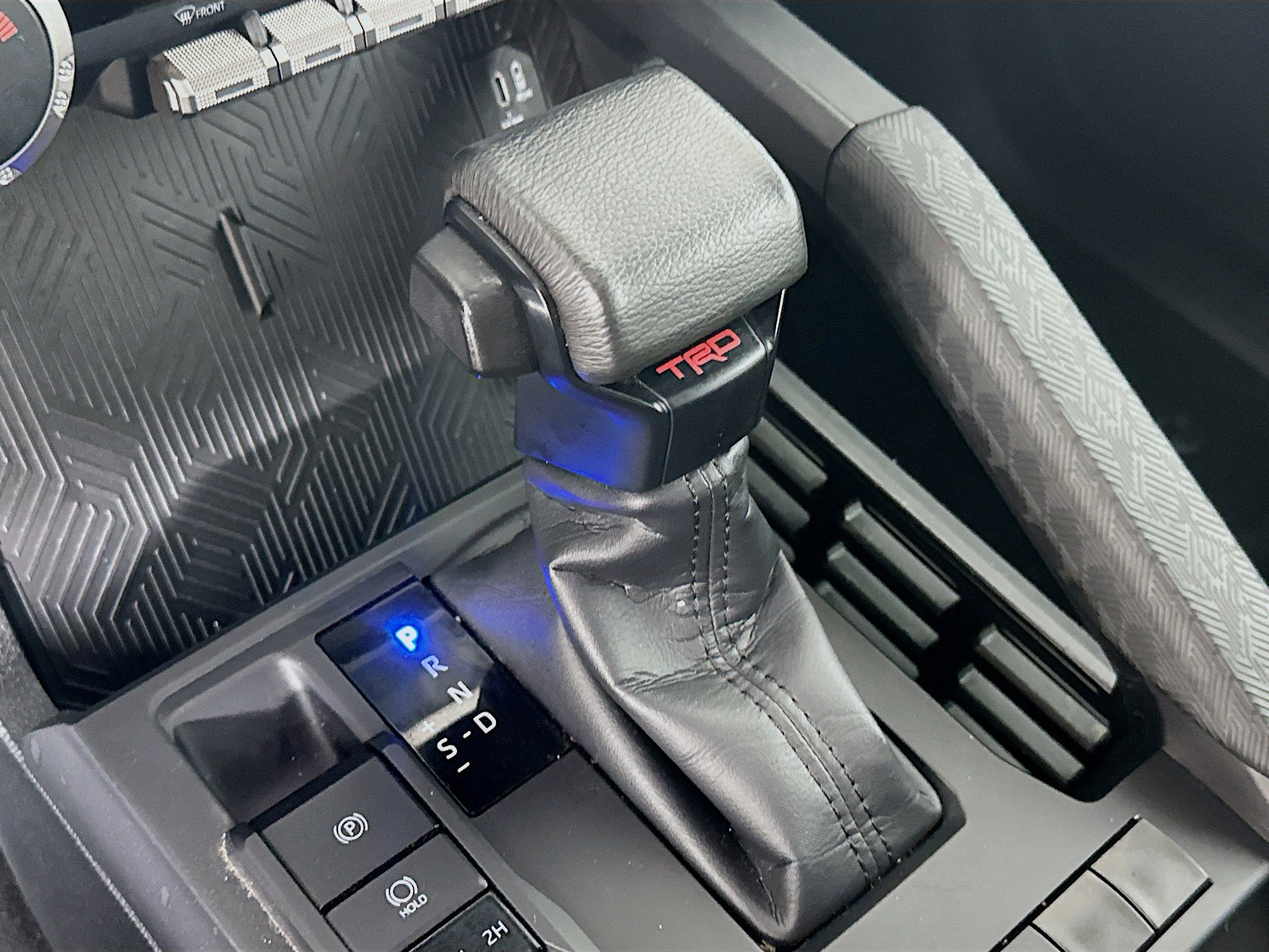 Used 2024 Toyota Tacoma TRD Off-Road image 25