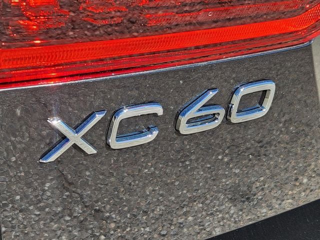 New 2026 Volvo XC60 T8 Ultra w/ Climate Package image 16
