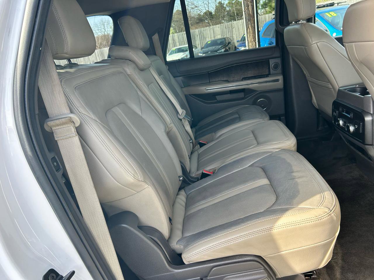 Used 2018 Ford Expedition Max Limited RWD image 14