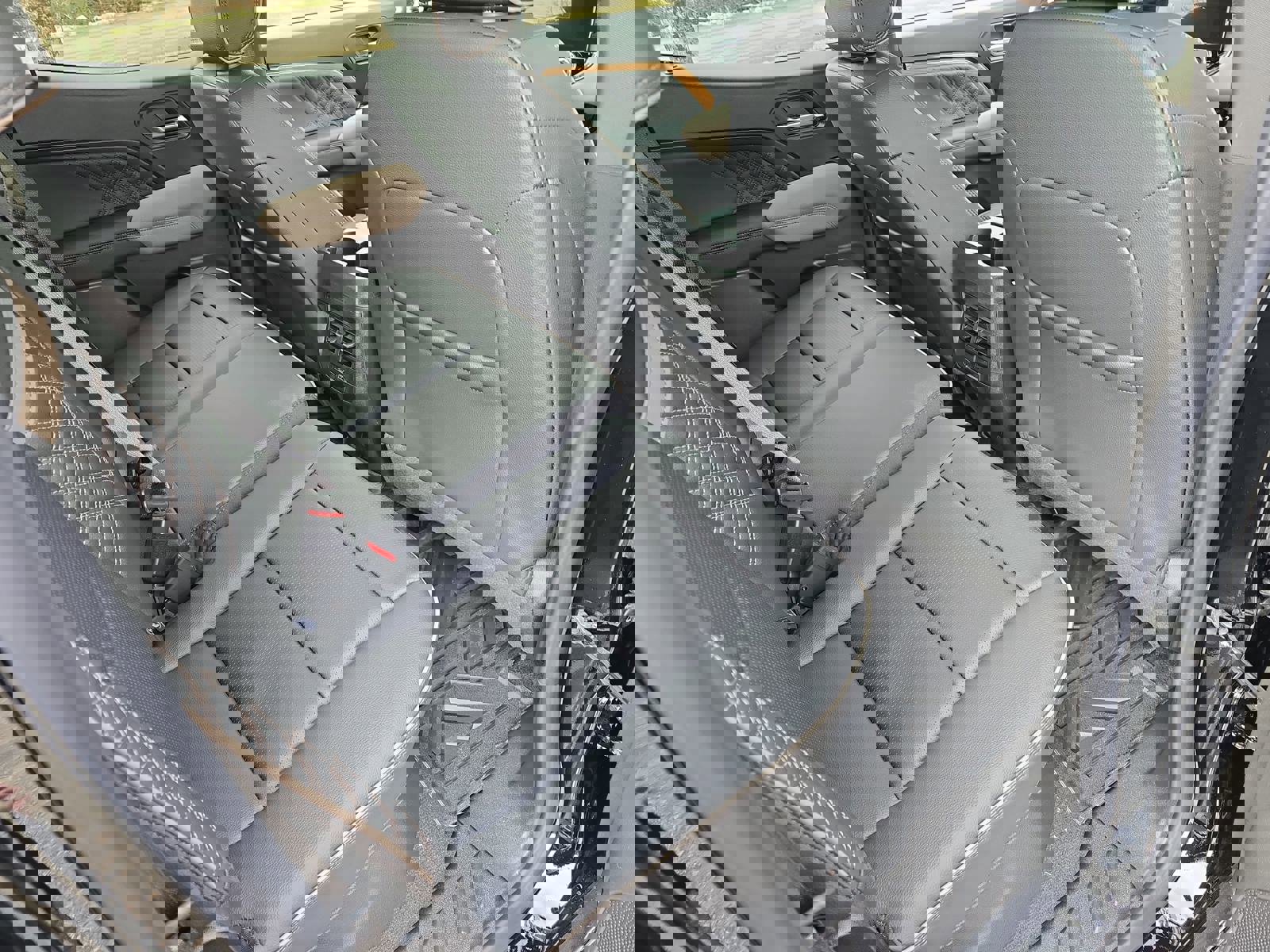 New 2026 GMC Canyon Denali image 12