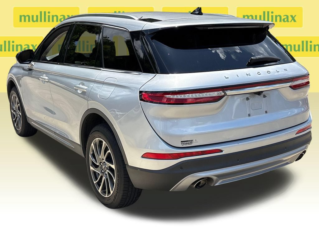 Used 2020 Lincoln Corsair FWD w/ Equipment Group 101A image 9