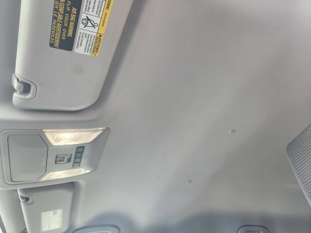 Used 2022 Toyota RAV4 LE FWD image 24