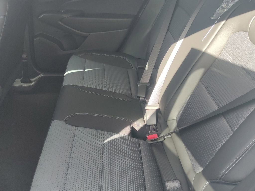 New 2025 Chevrolet Trax LT w/ Driver Confidence Package image 9