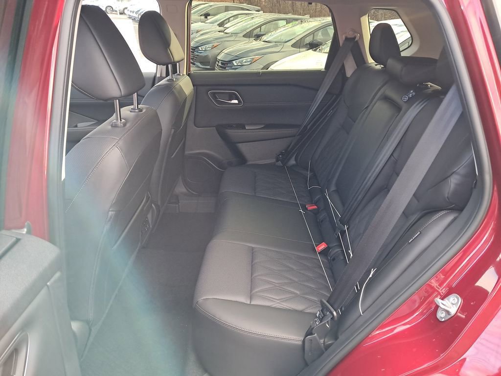 New 2026 Nissan Rogue Platinum w/ Platinum Premium Package image 26