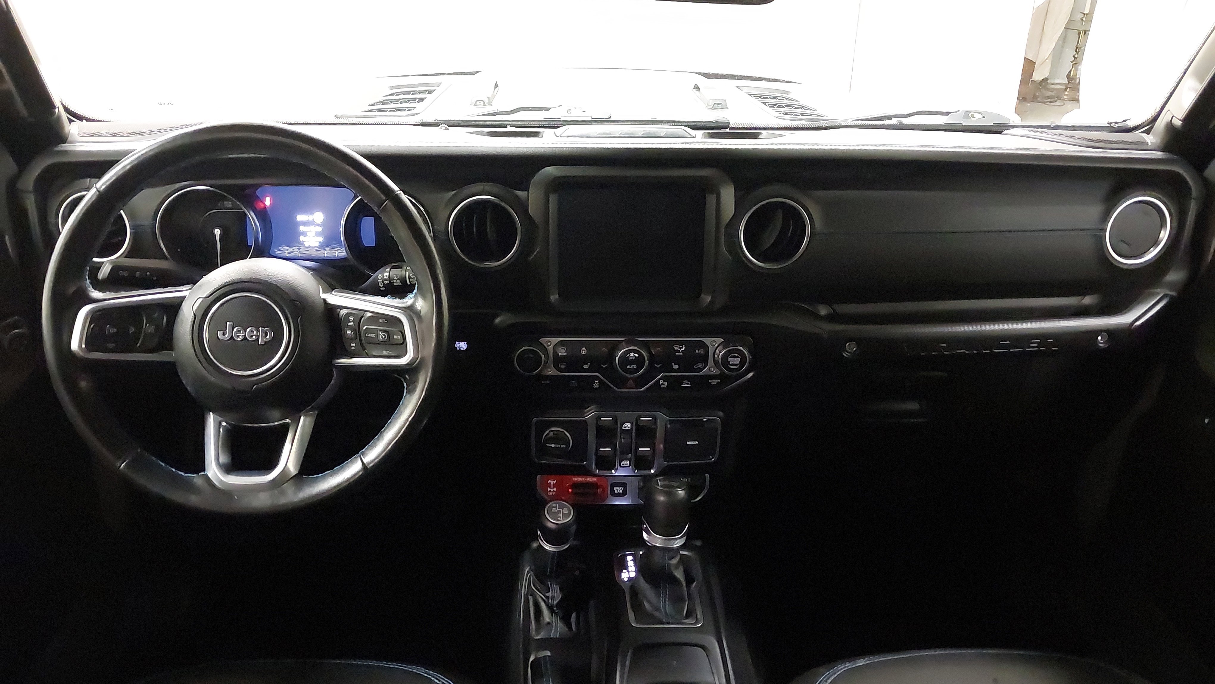 Used 2021 Jeep Wrangler Unlimited Rubicon 4xe w/ Cold Weather Group image 26