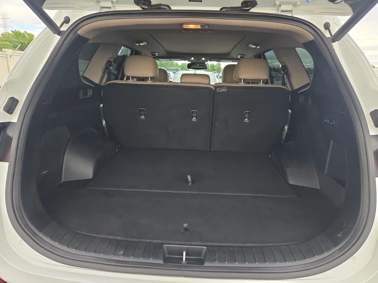 Used 2019 Hyundai Santa Fe FWD image 15