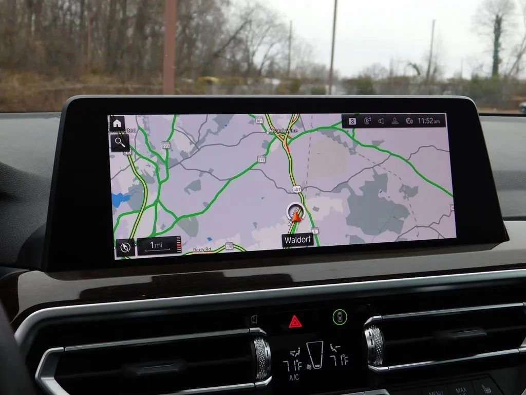 Used 2023 BMW X3 sDrive30i image 17