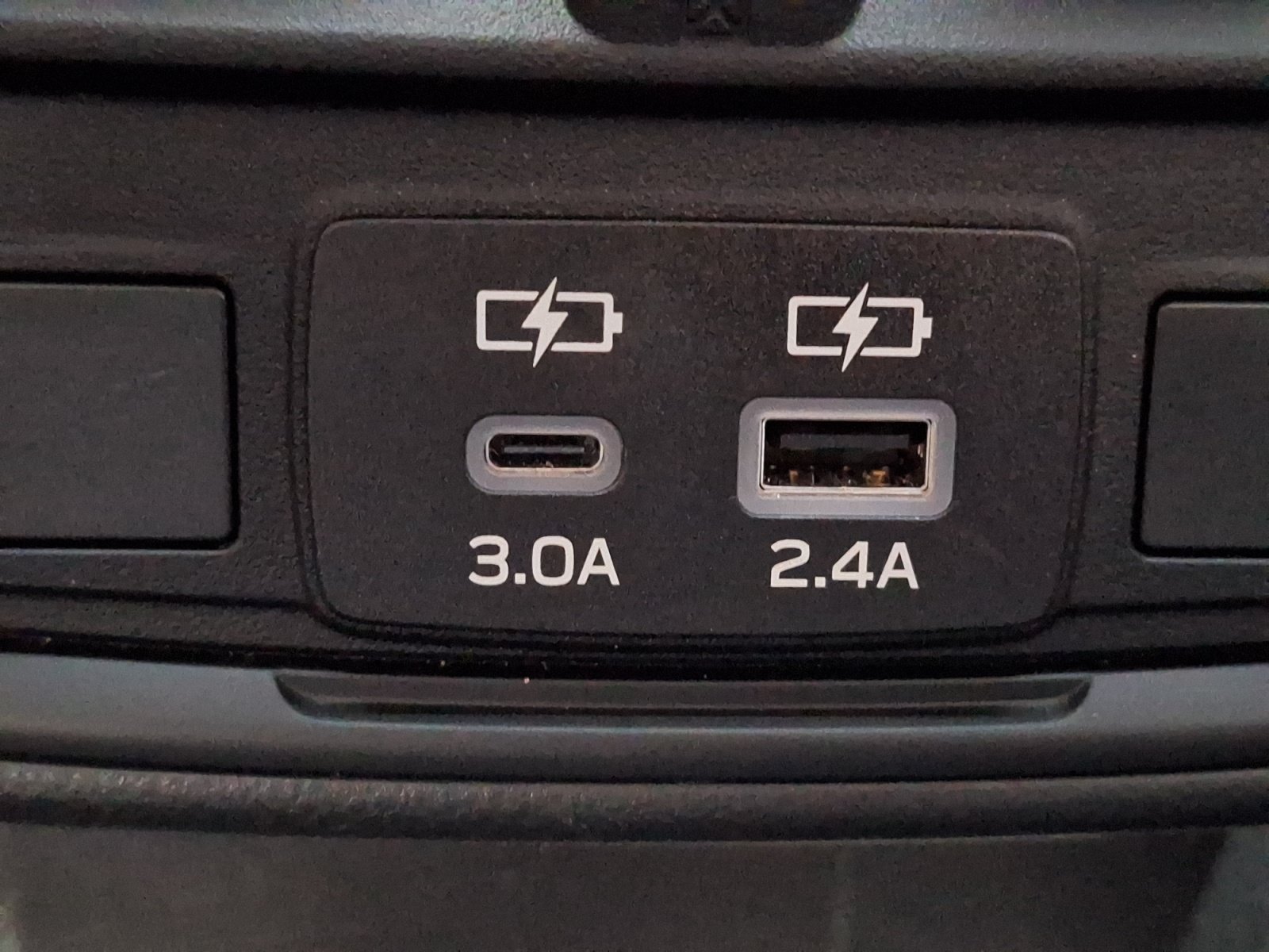 Used 2025 Subaru Forester Premium AWD/4WD image 21