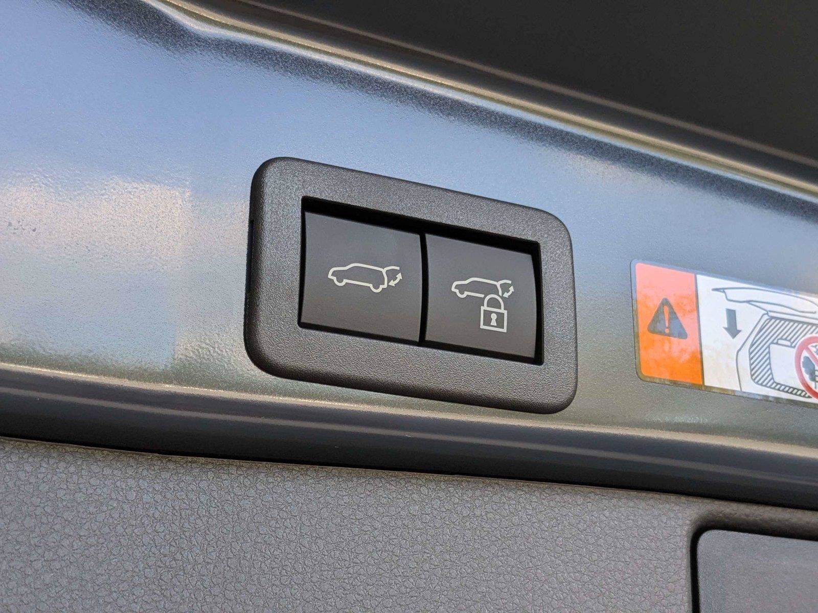 New 2026 Toyota RAV4 XSE AWD/4WD image 8