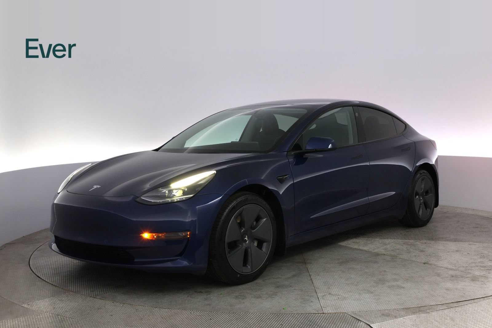 Used 2022 Tesla Model 3 RWD image 2