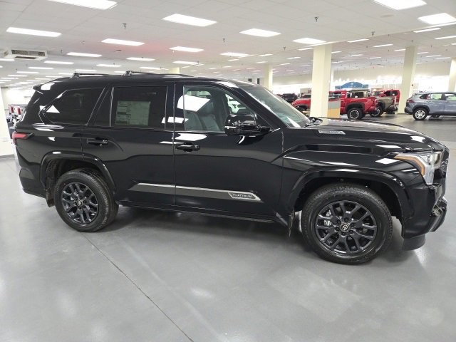 New 2026 Toyota Sequoia Platinum image 6