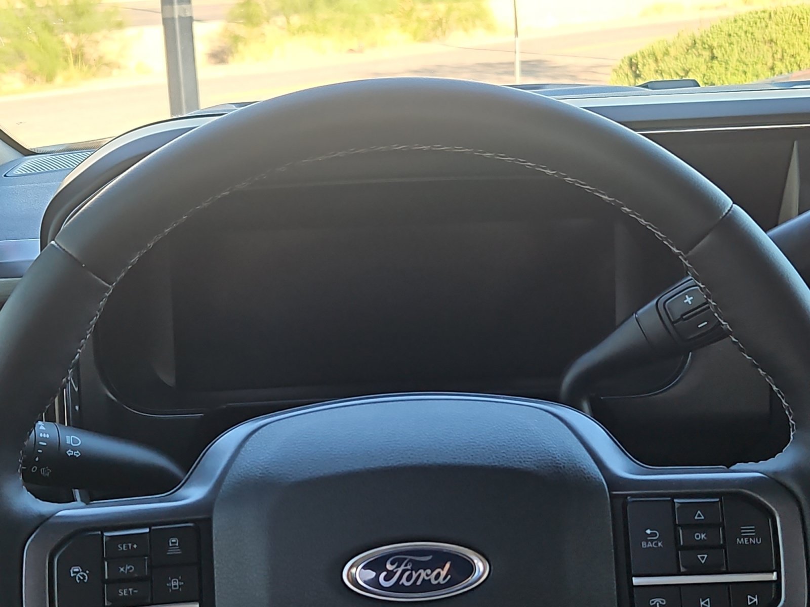 Used 2025 Ford F350 Lariat w/ Lariat Ultimate Package AWD/4WD image 10