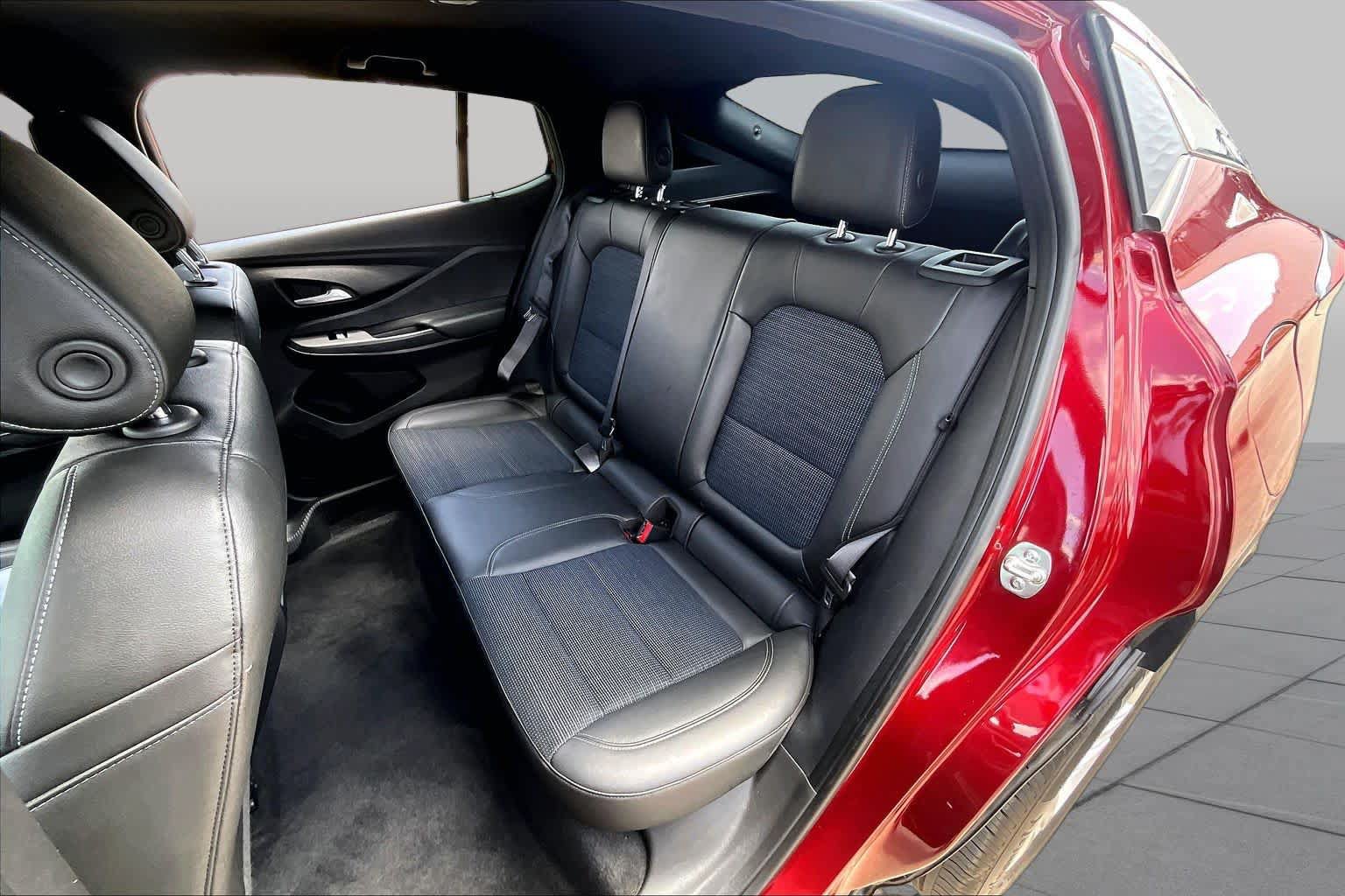 Used 2025 Buick Envista Preferred FWD image 21