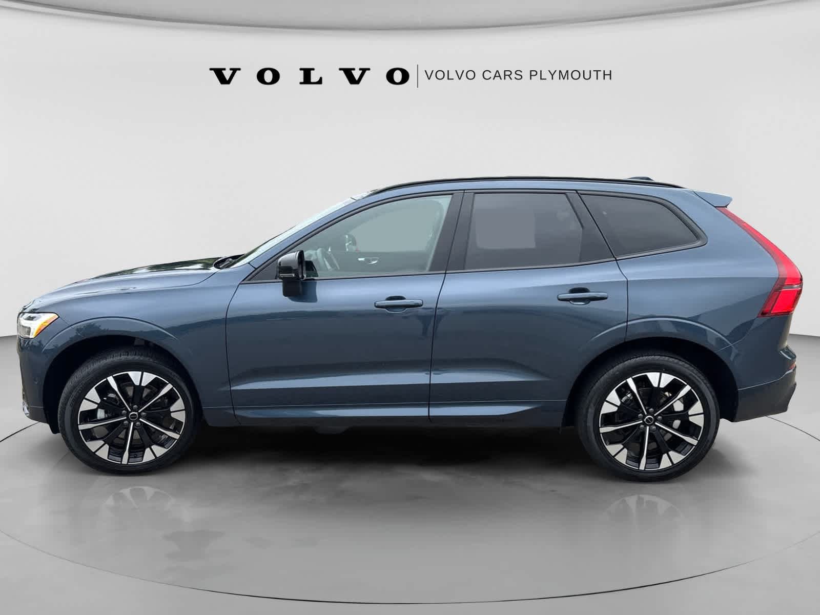 Used 2026 Volvo XC60 B5 Plus AWD/4WD image 8