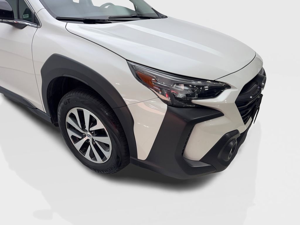 Used 2025 Subaru Outback Premium AWD/4WD image 19