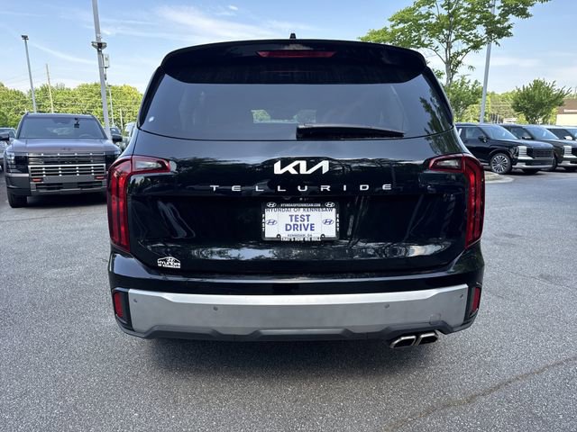 Used 2023 Kia Telluride S w/ S Sunroof Package FWD image 6