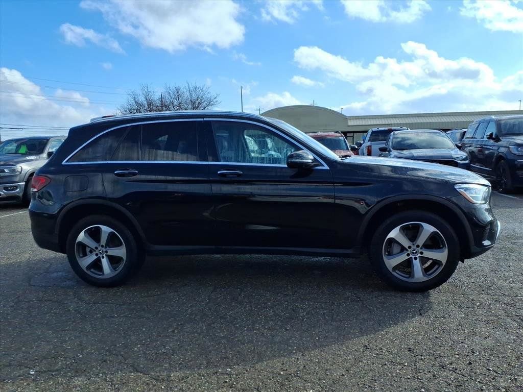 Used 2022 Mercedes-Benz GLC 300 4MATIC image 6