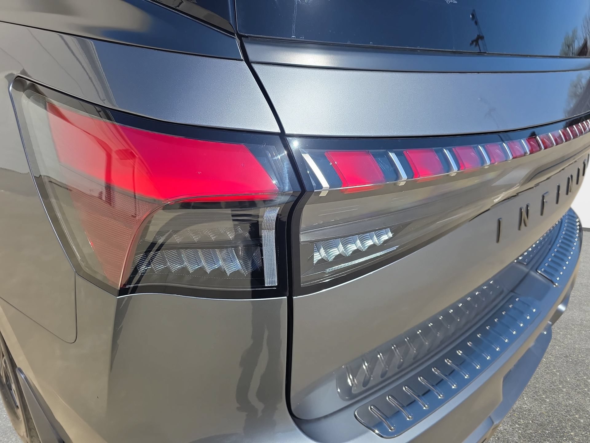 New 2026 INFINITI QX80 4WD w/ Sport Exterior Package image 32