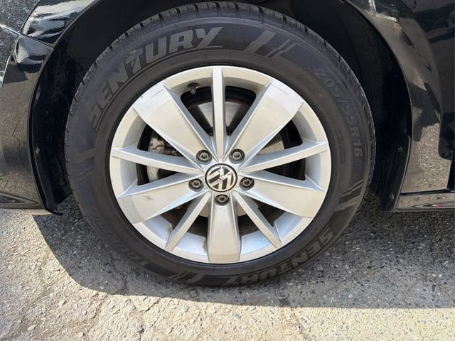 Used 2015 Volkswagen Jetta TDI S FWD image 26