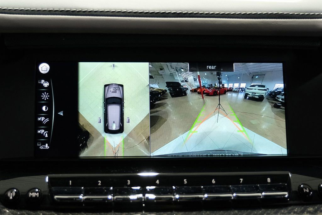 Used 2023 Rolls-Royce Cullinan Black Badge w/ Driver's Package image 17