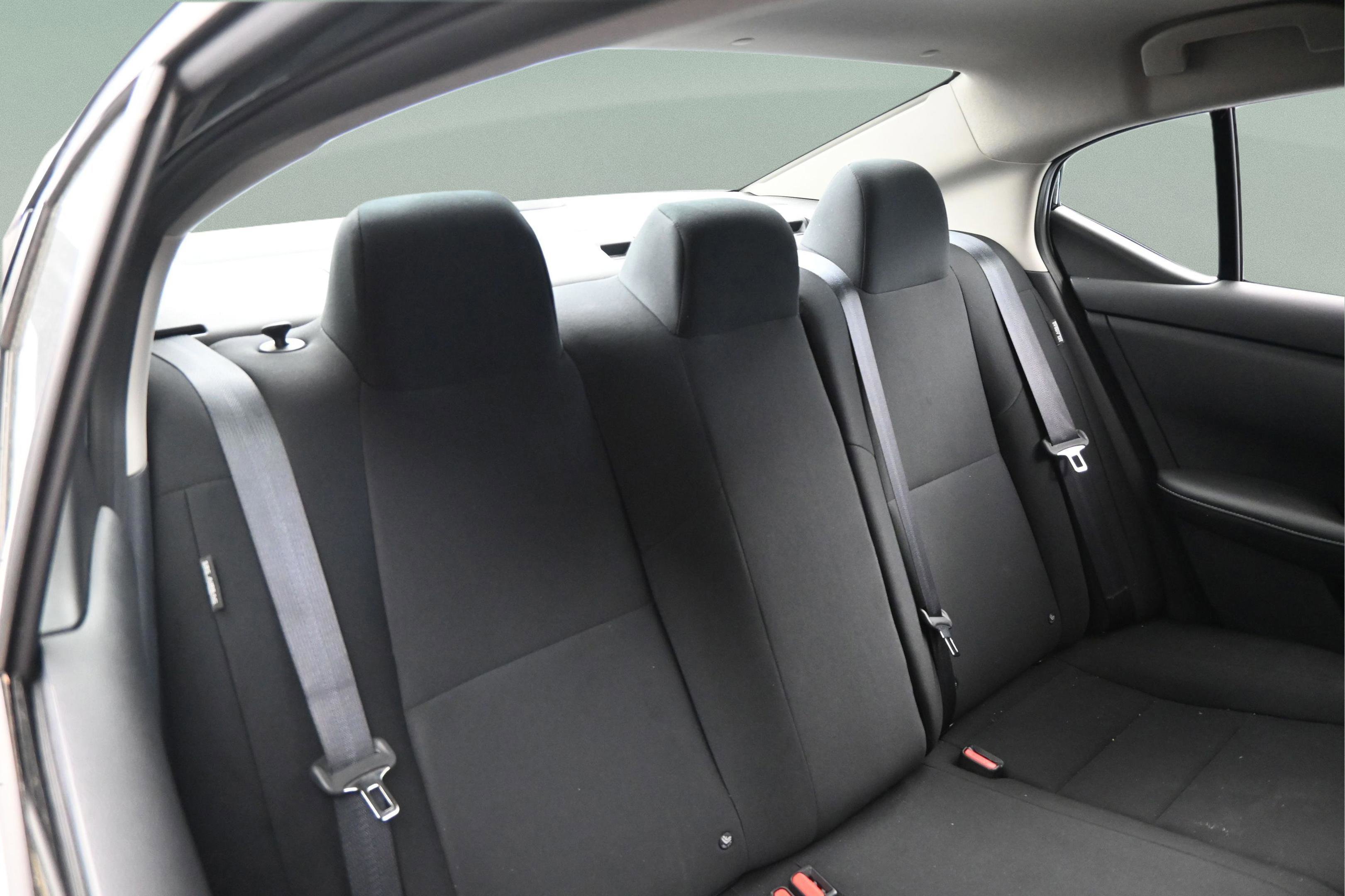 Used 2025 Nissan Sentra S FWD image 40
