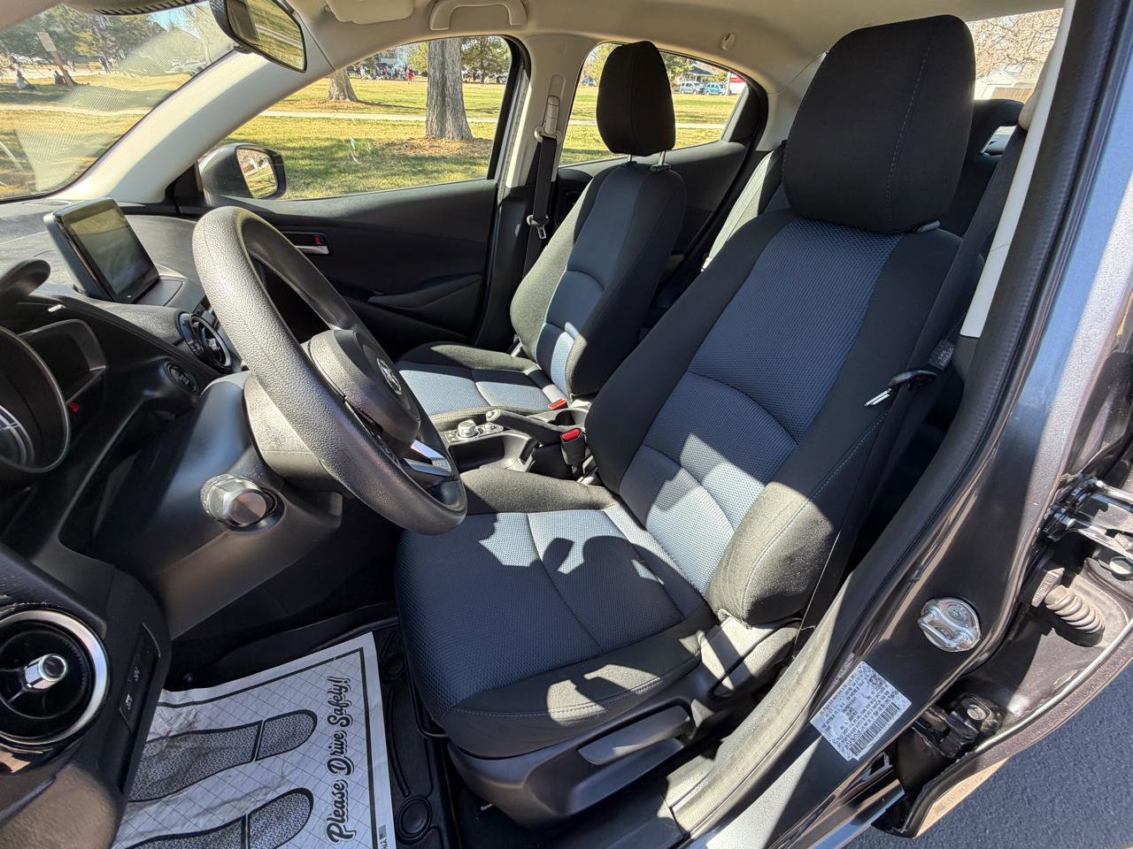 Used 2019 Toyota Yaris LE image 11