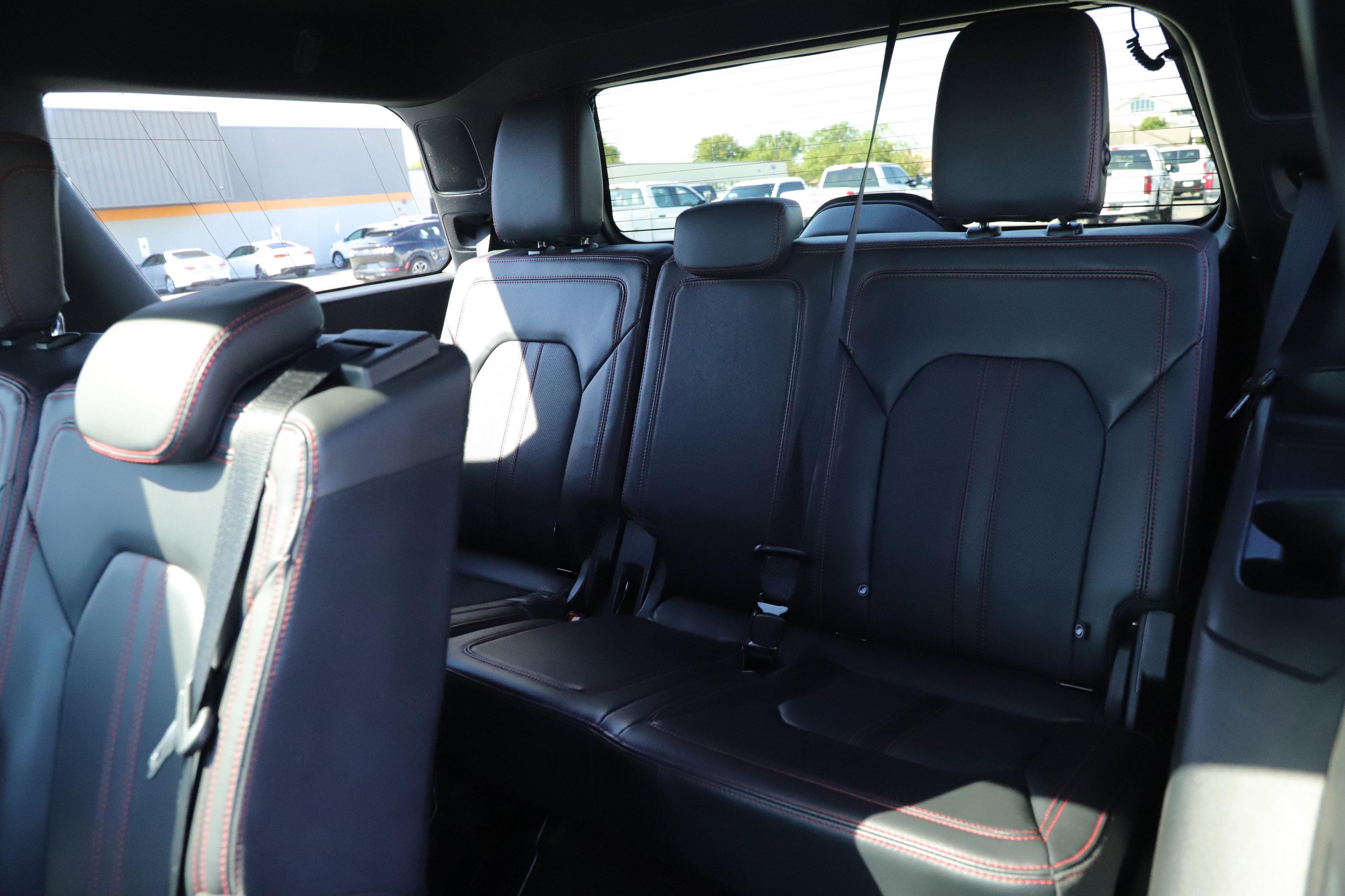 Used 2022 Ford Expedition Limited image 20