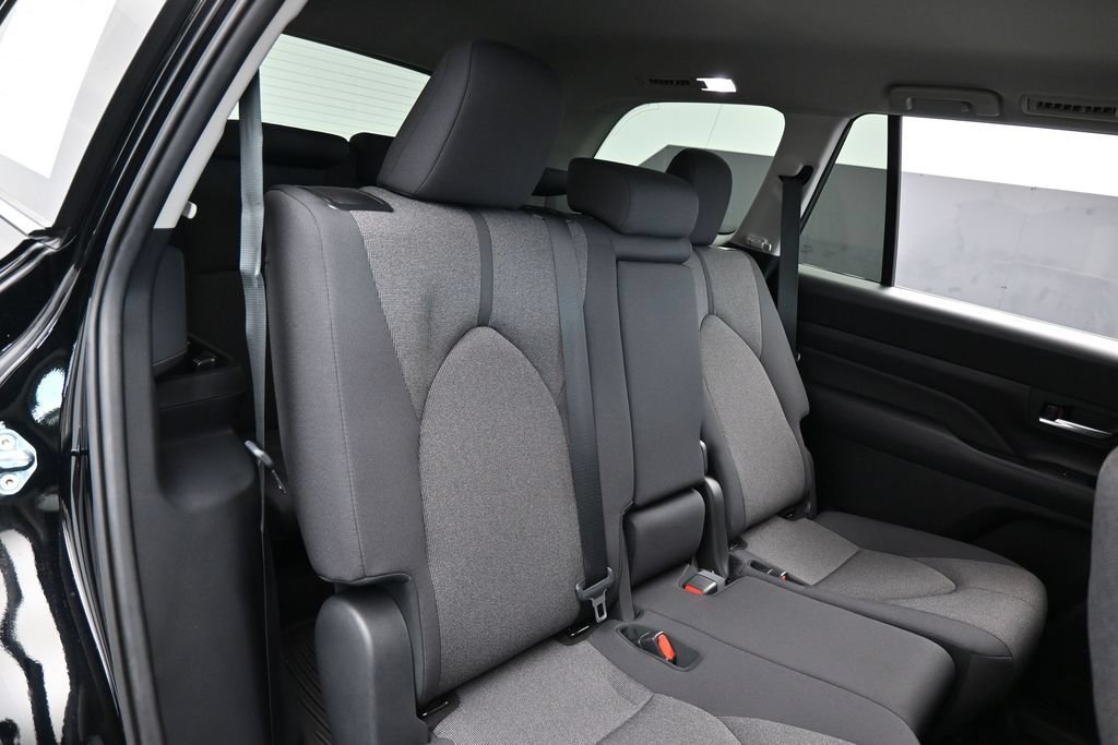 Used 2025 Toyota Grand Highlander FWD image 39