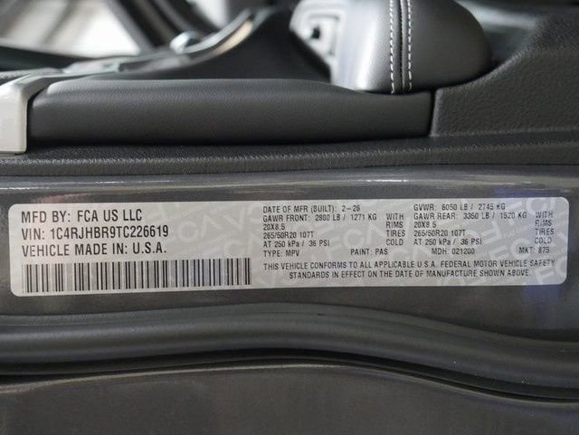 New 2026 Jeep Grand Cherokee Limited w/ Luxury Tech Group II AWD/4WD image 24