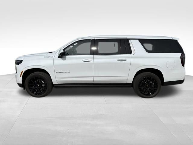 Certified 2026 Chevrolet Suburban High Country AWD/4WD image 2